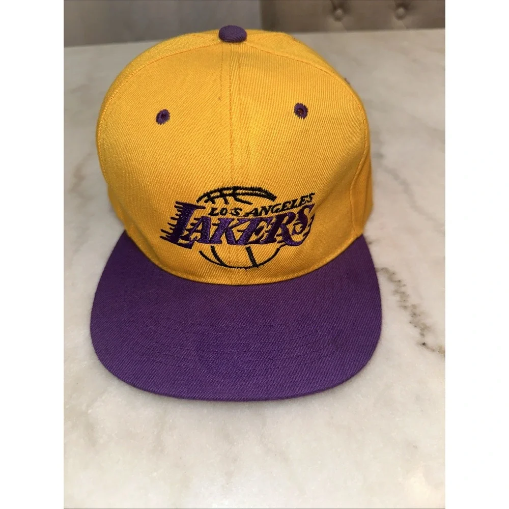 Los Angeles Lakers Snapback‎ Hat Adjustable, Creamy Yellow